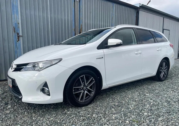 Toyota Auris cena 48900 przebieg: 202418, rok produkcji 2015 z Gniezno małe 326